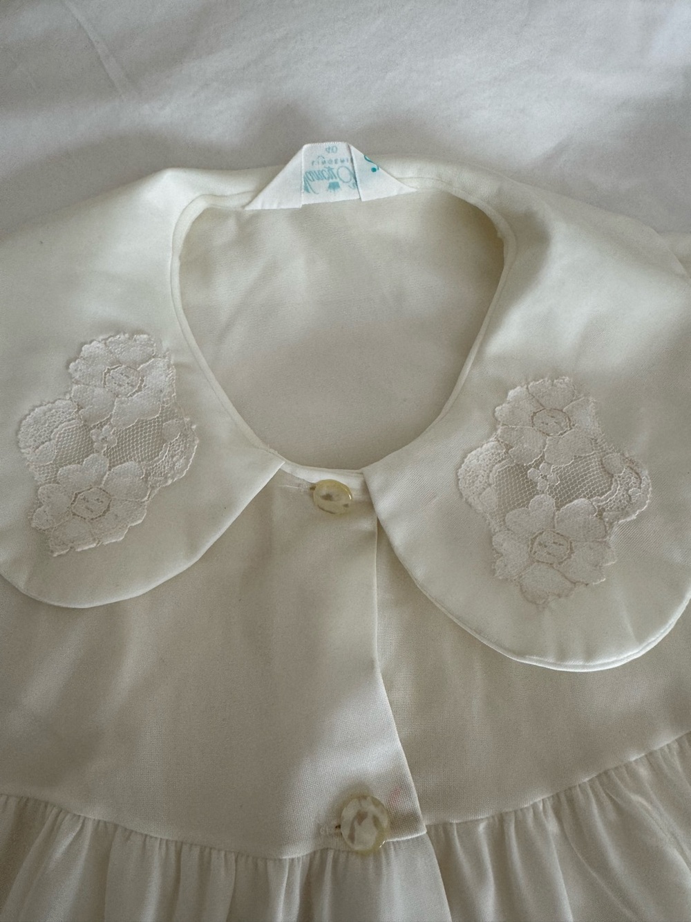 Nancy  King vintage robe satin 70's mcm  sz 40 approx M lace cottage core west